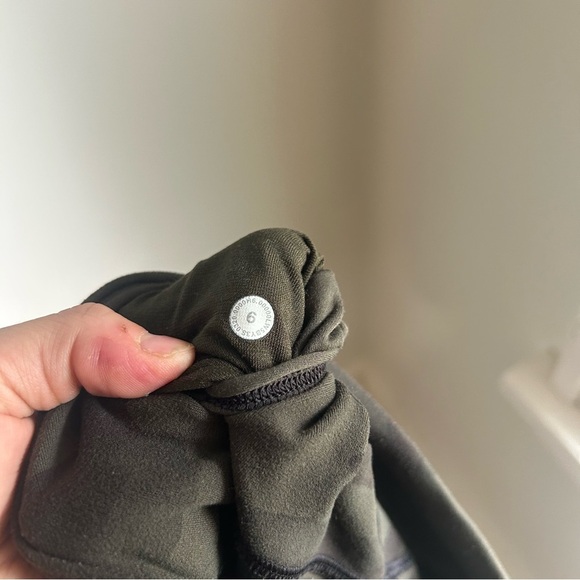 Lululemon Black Camouflage Leggings - Picture 3 of 3